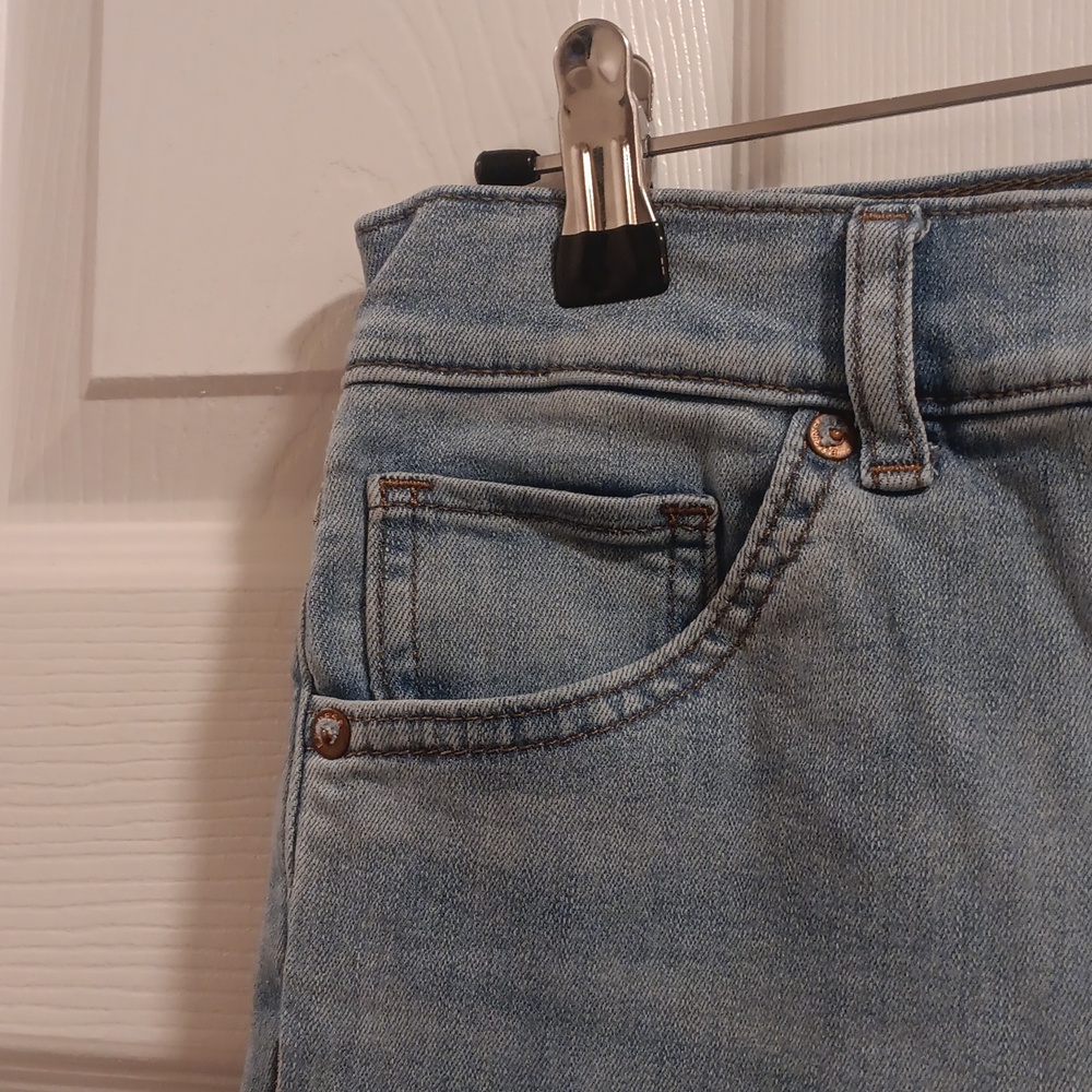 Express Cropped Flare High Rise Jeans - Picture 2 of 9